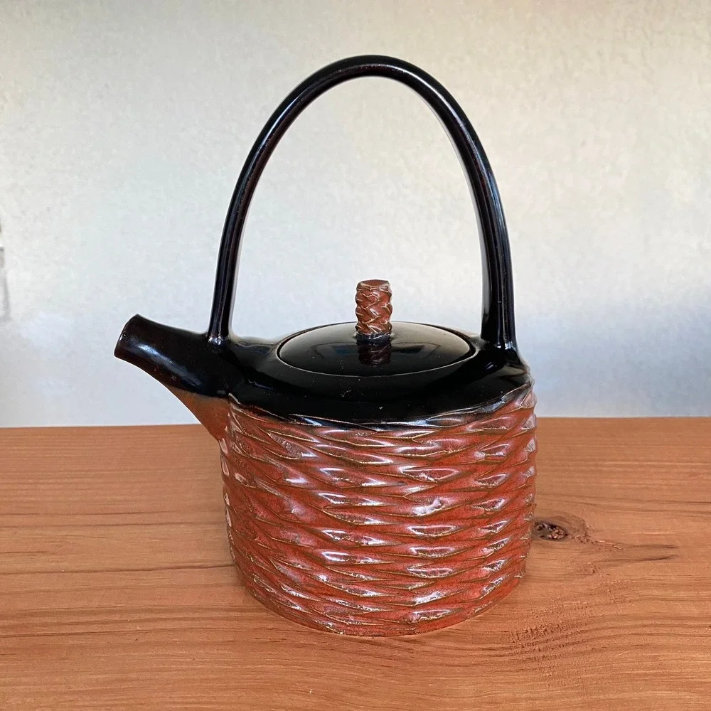 Rustic Ceramic‎ Teapot Brown Black Textured Handle Lid